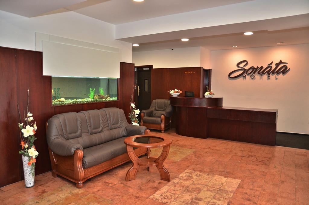 הראדץ נאד מוראביצי Hotel Sonata מראה חיצוני תמונה