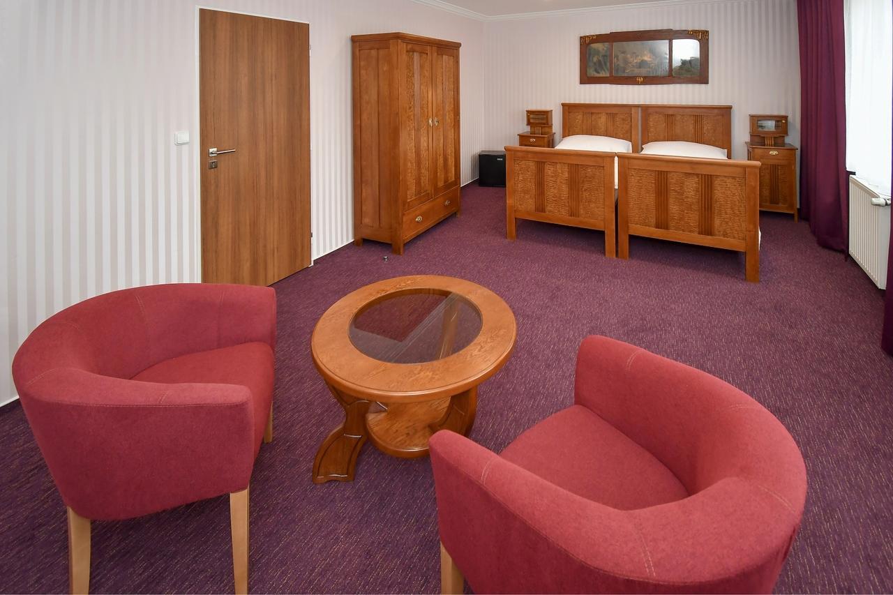 הראדץ נאד מוראביצי Hotel Sonata מראה חיצוני תמונה